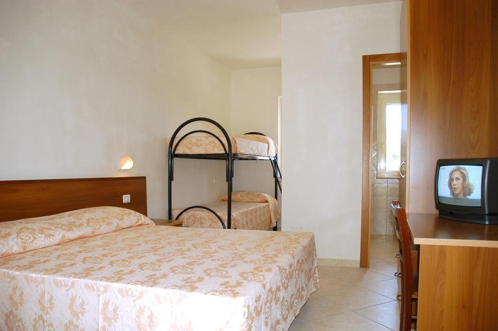 Azienda Agricola B&B Macchiaria Vieste Værelse billede